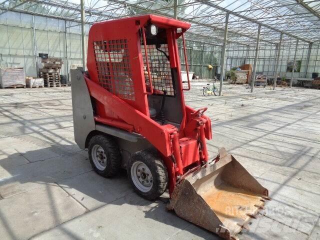 Gehl 1640  스키드로더
