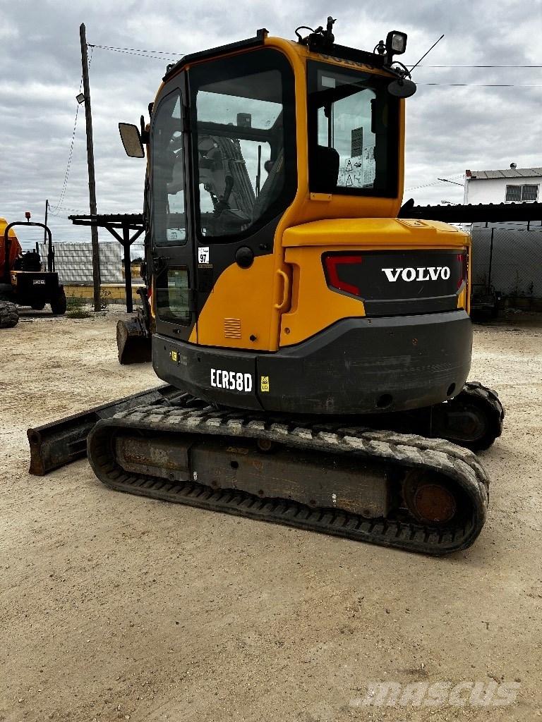 Volvo ECR 58 D 소형 굴삭기 7톤 미만