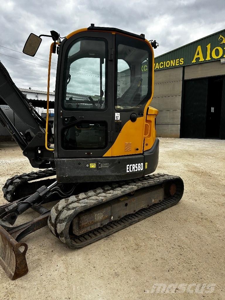 Volvo ECR 58 D 소형 굴삭기 7톤 미만