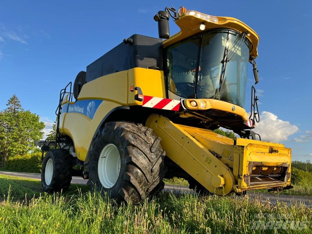 New Holland CX 860 콤바인 수확기