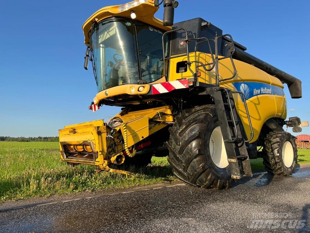 New Holland CX 860 콤바인 수확기