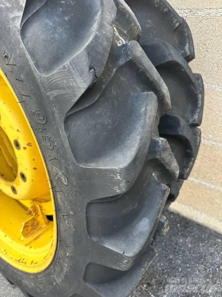 Alliance 230/95R28 타이어, 휠 및 림