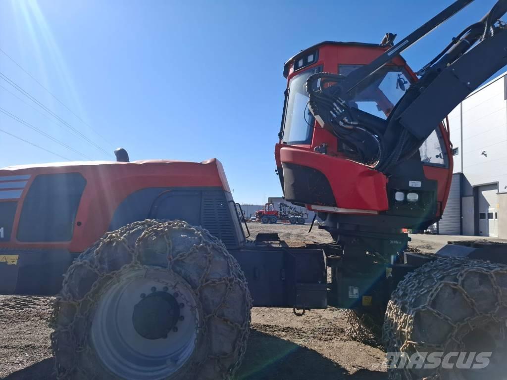 Komatsu 911 원목 하베스터