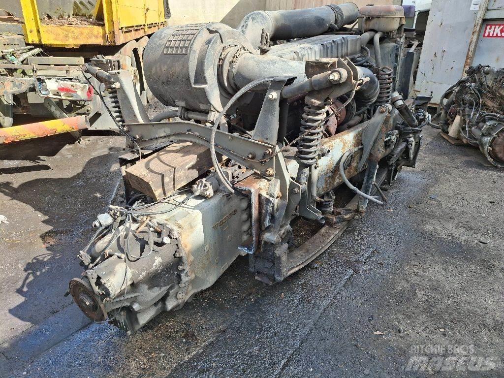 Volvo D12A340 엔진