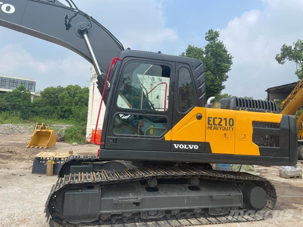 Volvo EC 210 중형굴삭기 7톤-28톤