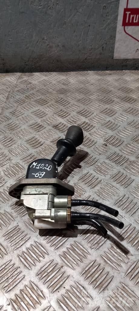 MAN TGA  81523156171 캐빈 및 인테리어