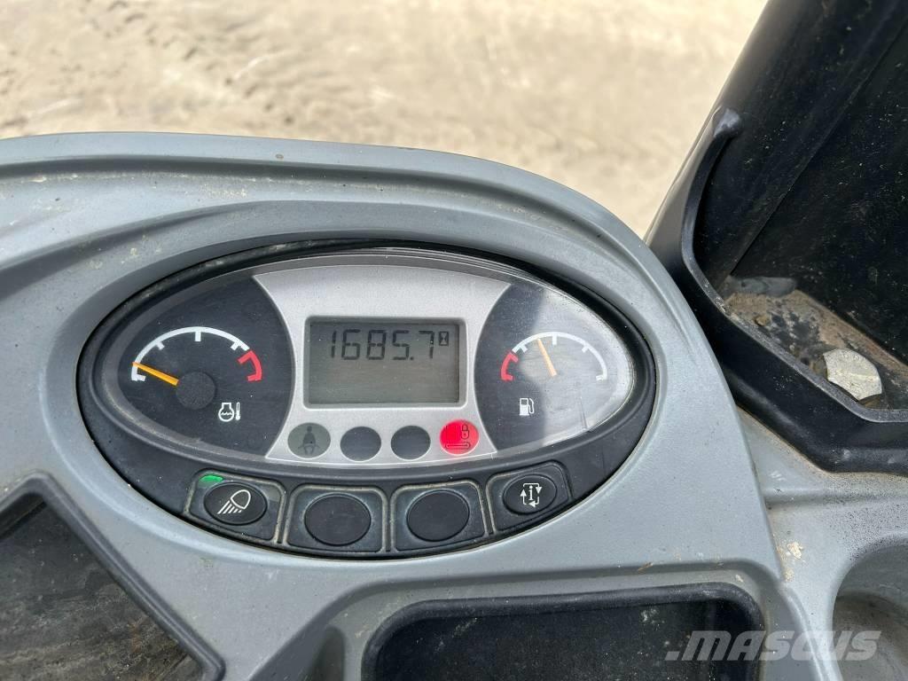 Doosan DX17Z 소형 굴삭기 7톤 미만