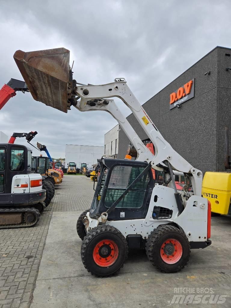 Bobcat S 770  스키드로더