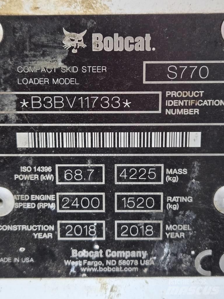 Bobcat S 770  스키드로더