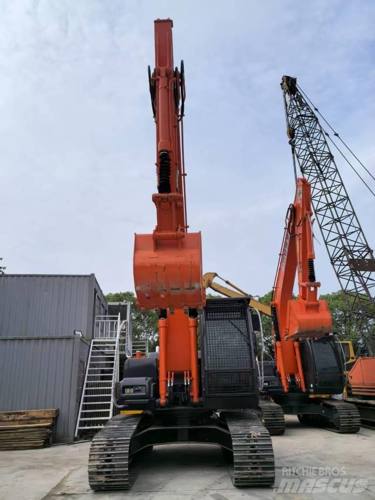 Hitachi ZX 200-3 G 대형 굴삭기 29톤 이상