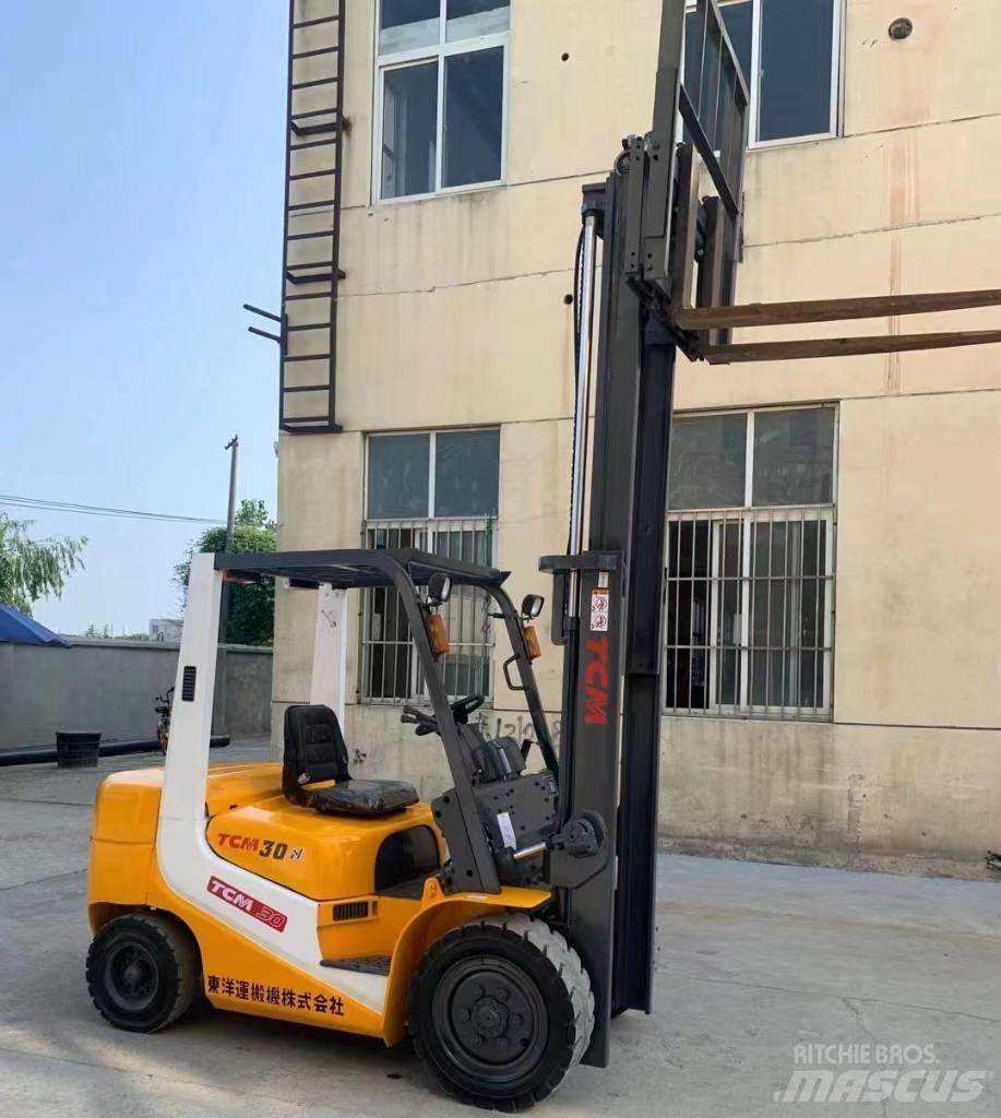 TCM FD 30 디젤 지게차