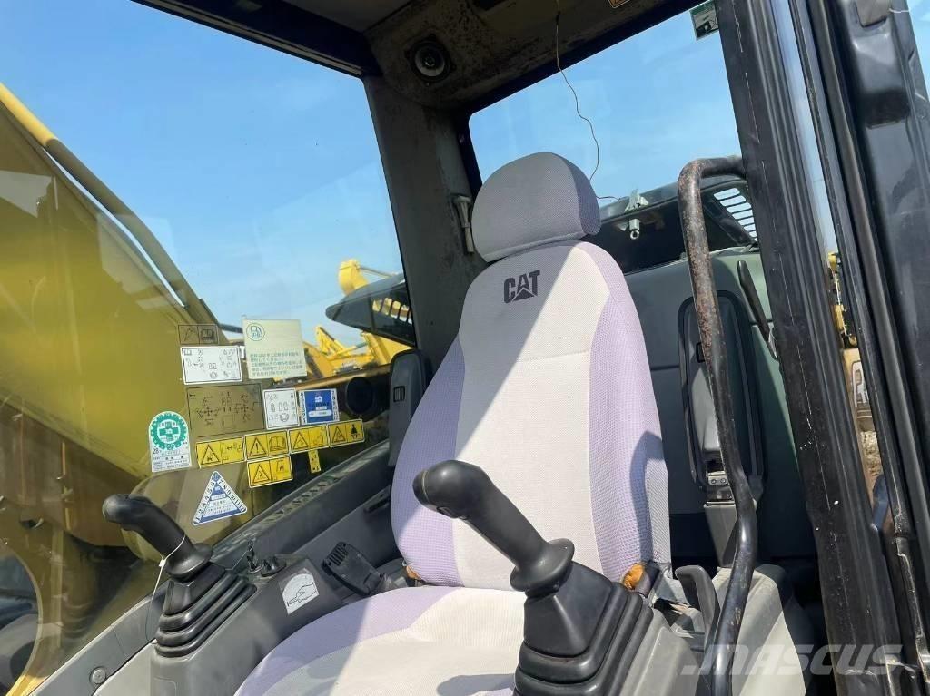 CAT 329 D 롱리치 굴삭기