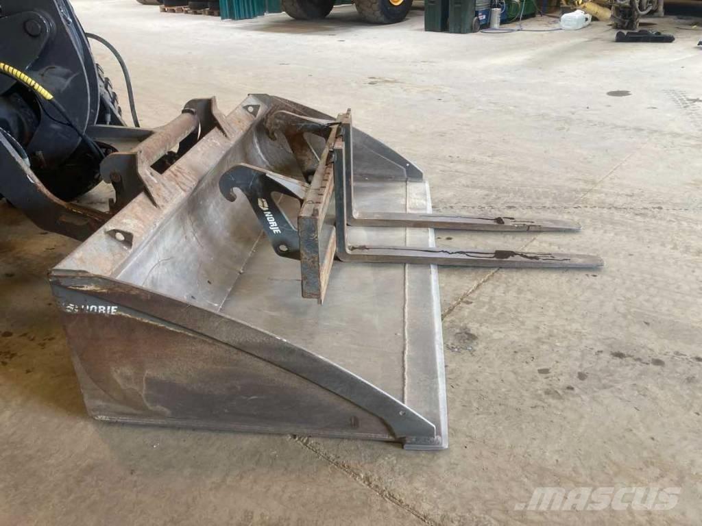 Volvo L30G/S  휠로우더