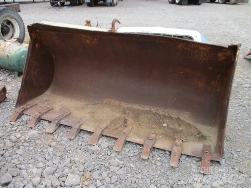 CAT loader 버켓