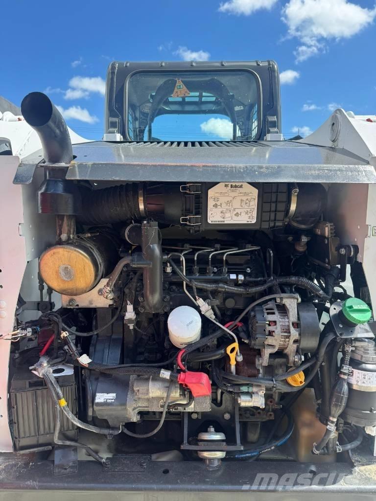 Bobcat T 550  스키드로더