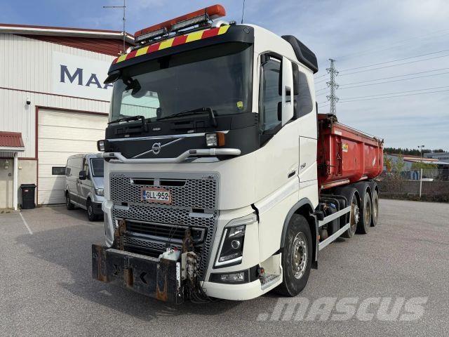 Volvo FH16-750 8x4 시립/다목적 차량