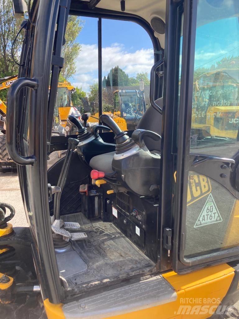 JCB 8026 CTS 소형 굴삭기 7톤 미만