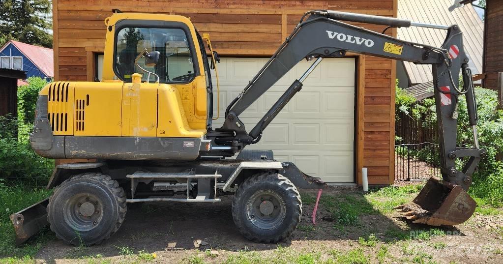 Volvo EW55B  휠 굴삭기