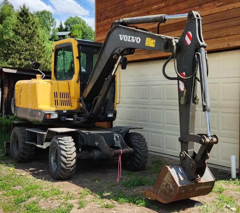 Volvo EW55B  휠 굴삭기
