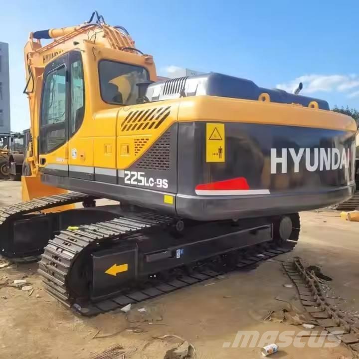 Hyundai 225LC-9S 대형 굴삭기 29톤 이상