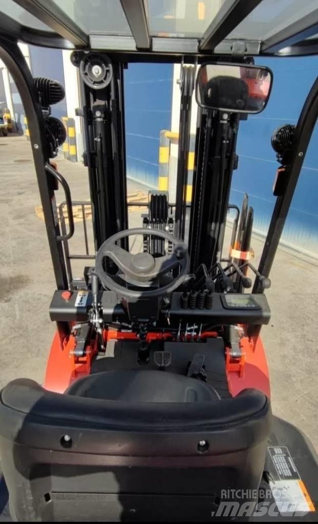 EP EQUIPMENT EFL302 전동 지게차
