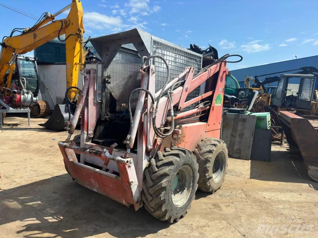 Unirak 600  스키드로더