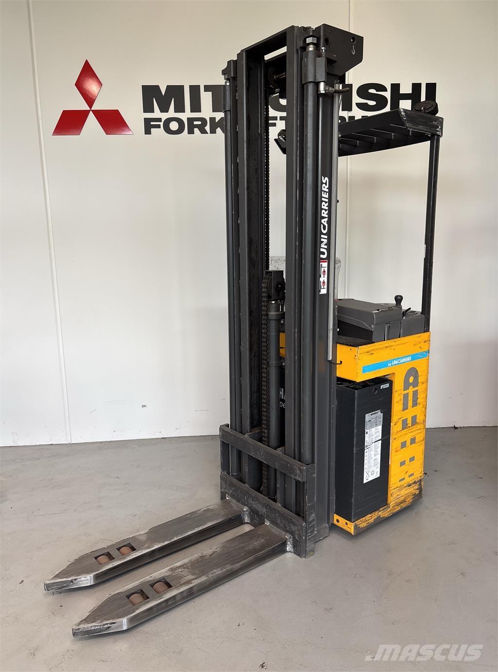 Atlet ASN200 보행식 리치 지게차