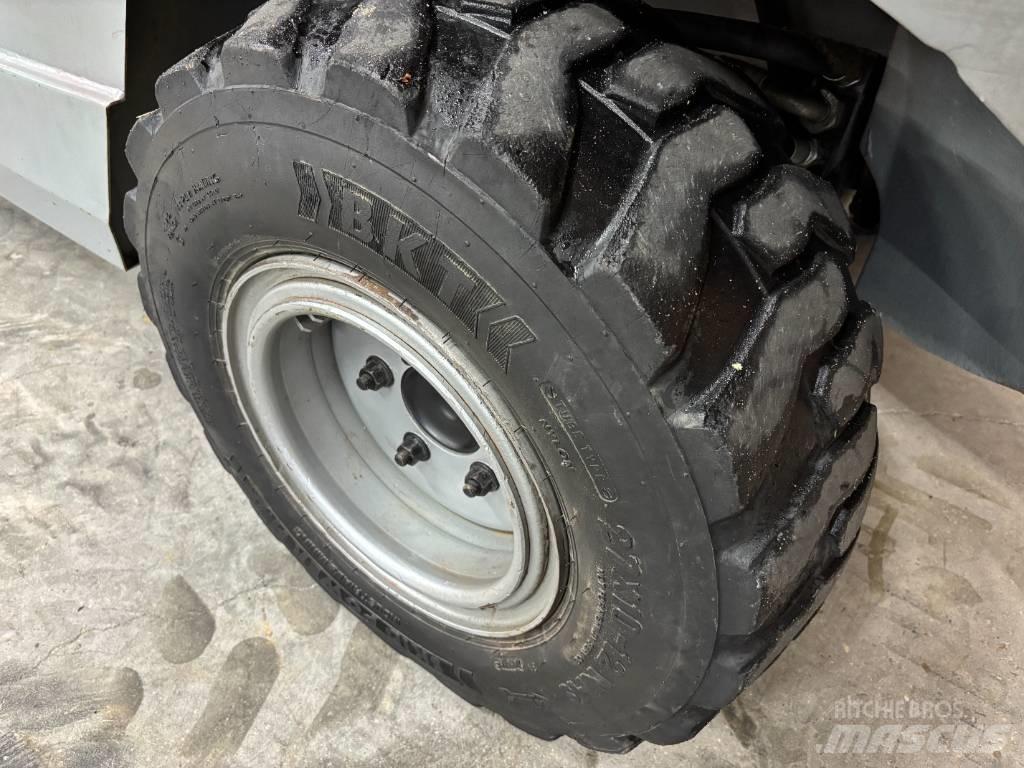 Manitou MH 25.4 T 험지용 트럭