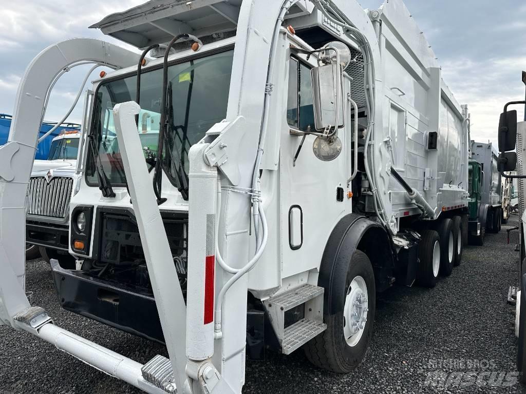 Mack MRU613 폐기물 수거 트럭