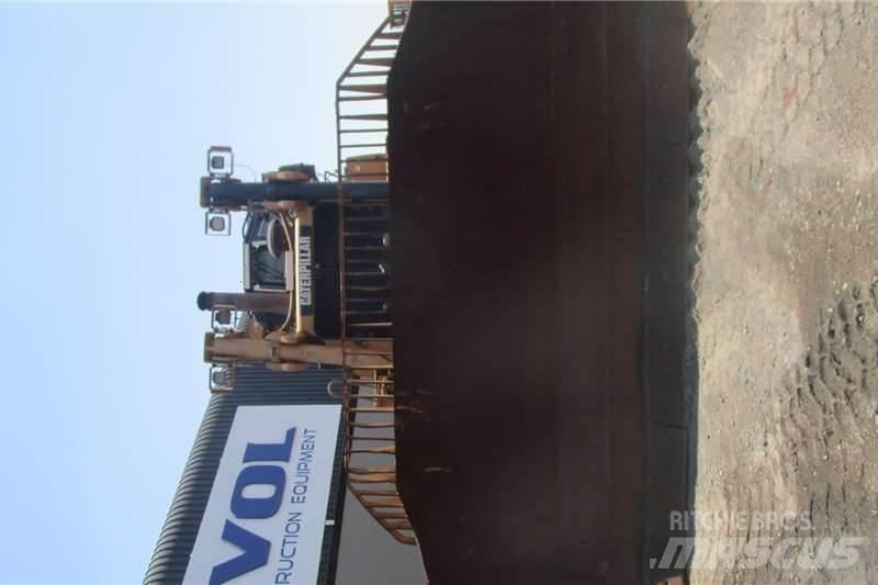 CAT D9T 크롤러 도저