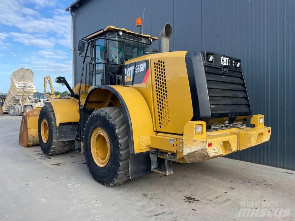 CAT 966M  휠로우더