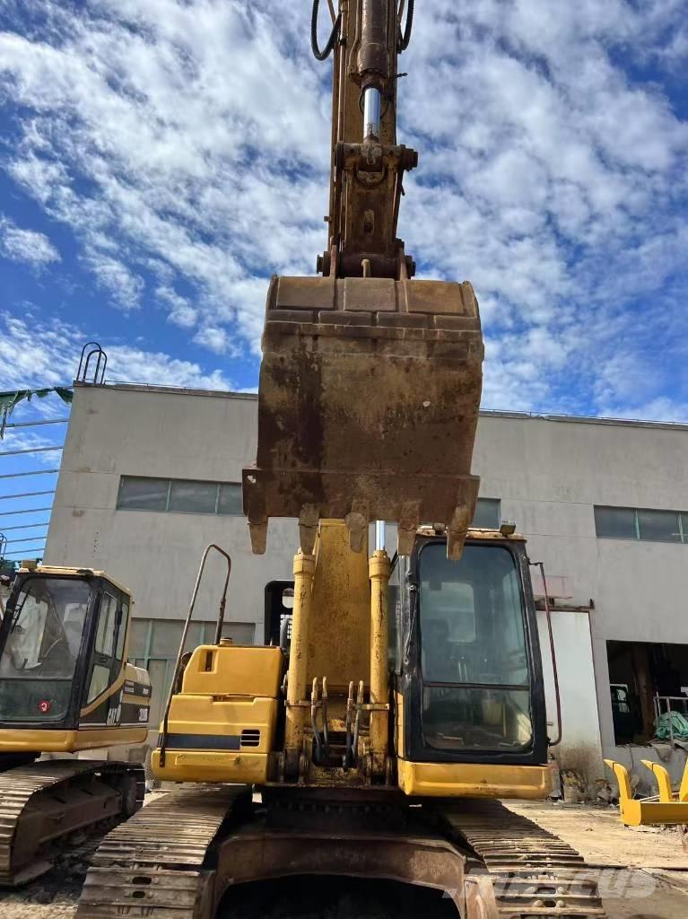 CAT 320 B 대형 굴삭기 29톤 이상