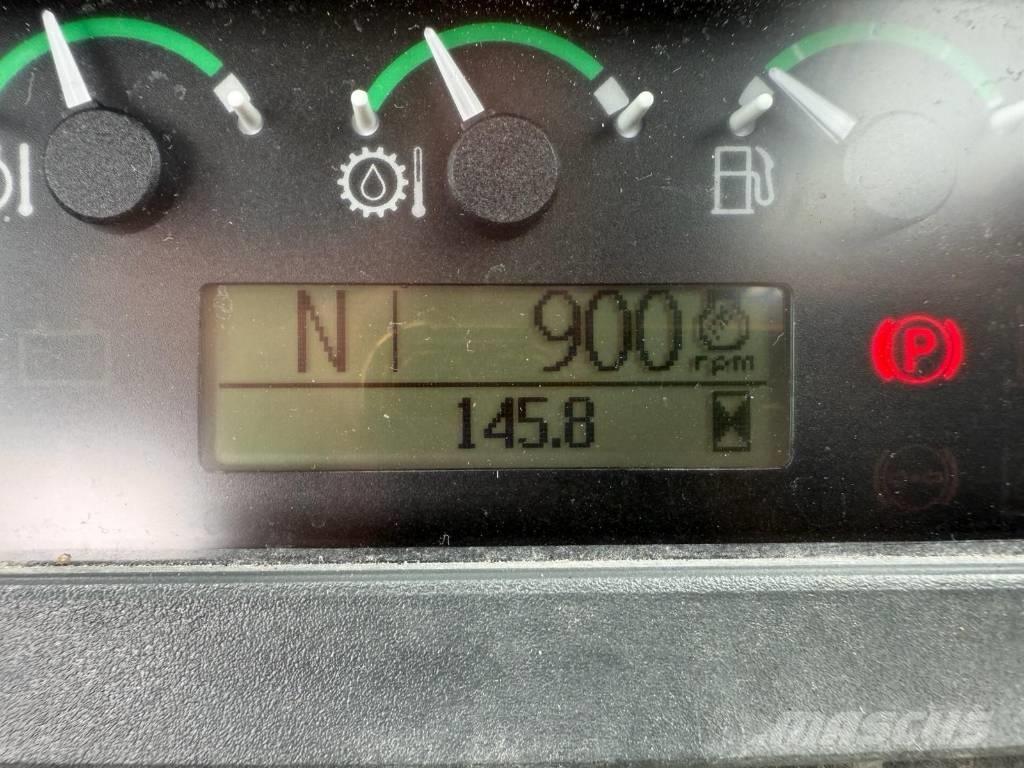 John Deere 710 J 백호로더