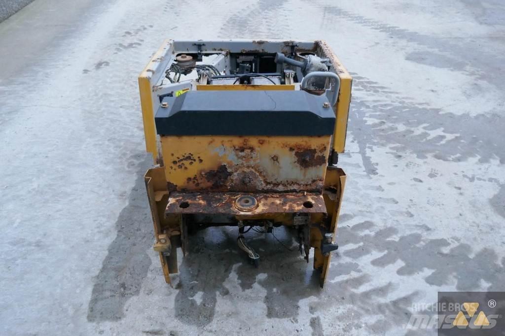 CAT 220-2800 캐빈 및 인테리어