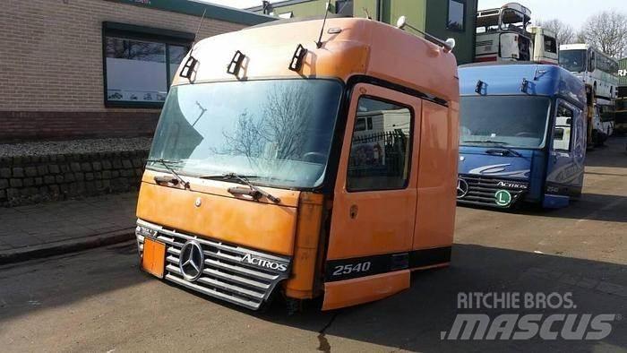 Mercedes-Benz 2540 운송 장비 - 기타