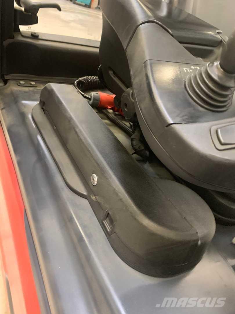 Linde E20L 전동 지게차