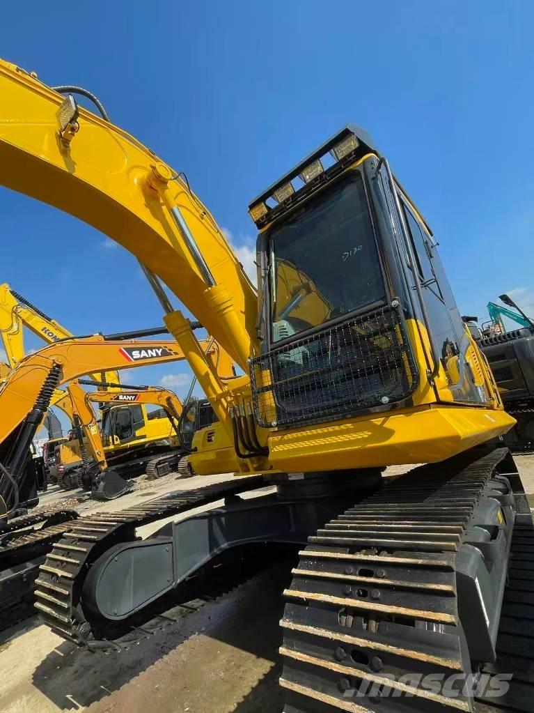 Komatsu PC 130 대형 굴삭기 29톤 이상