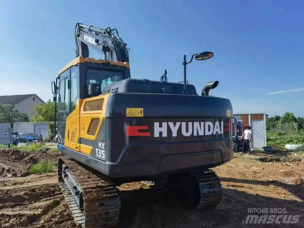 Hyundai HX135 대형 굴삭기 29톤 이상
