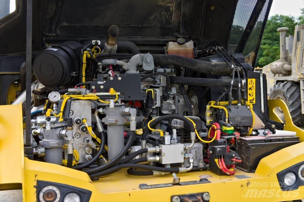 Bomag BW 28 RH 공기 타이어 롤러