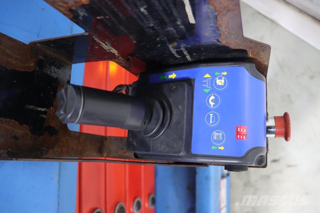 Mantall XE140W 가위형 리프트