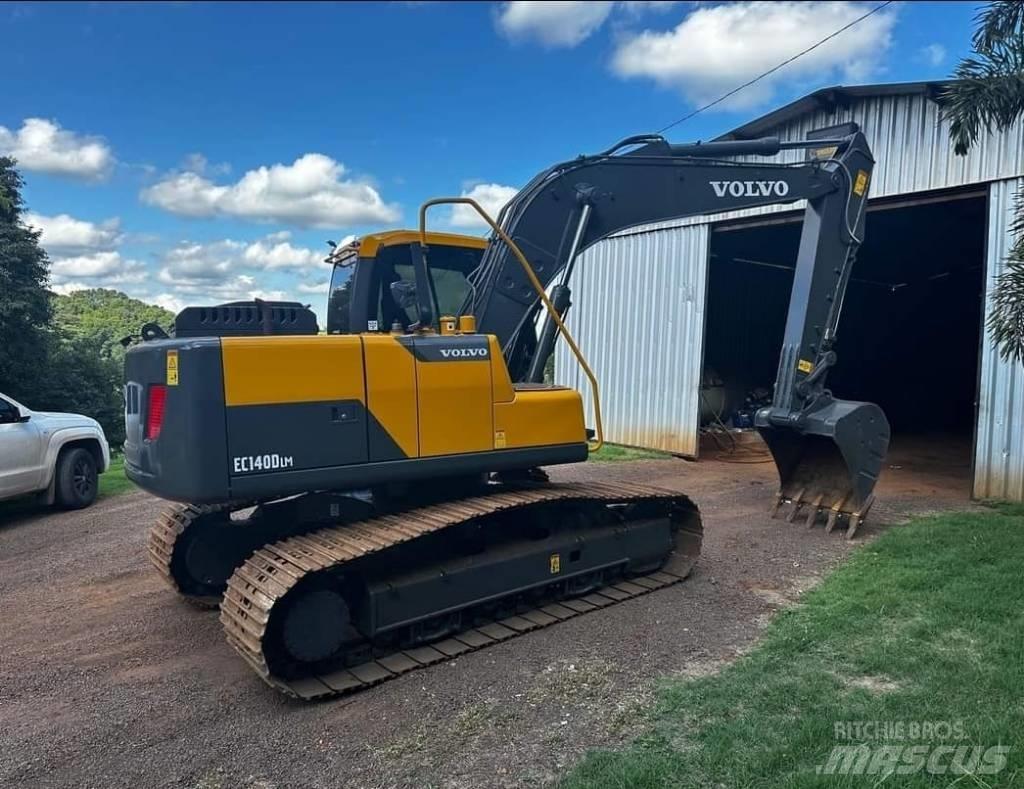 Volvo EC140DLM 대형 굴삭기 29톤 이상