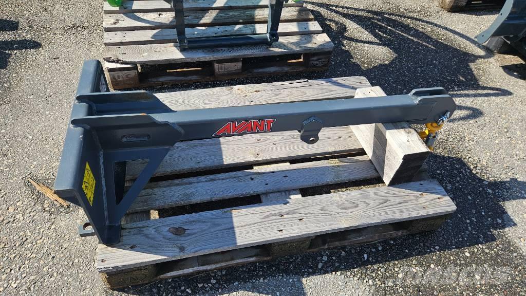 Avant Lyftbom  스키드로더