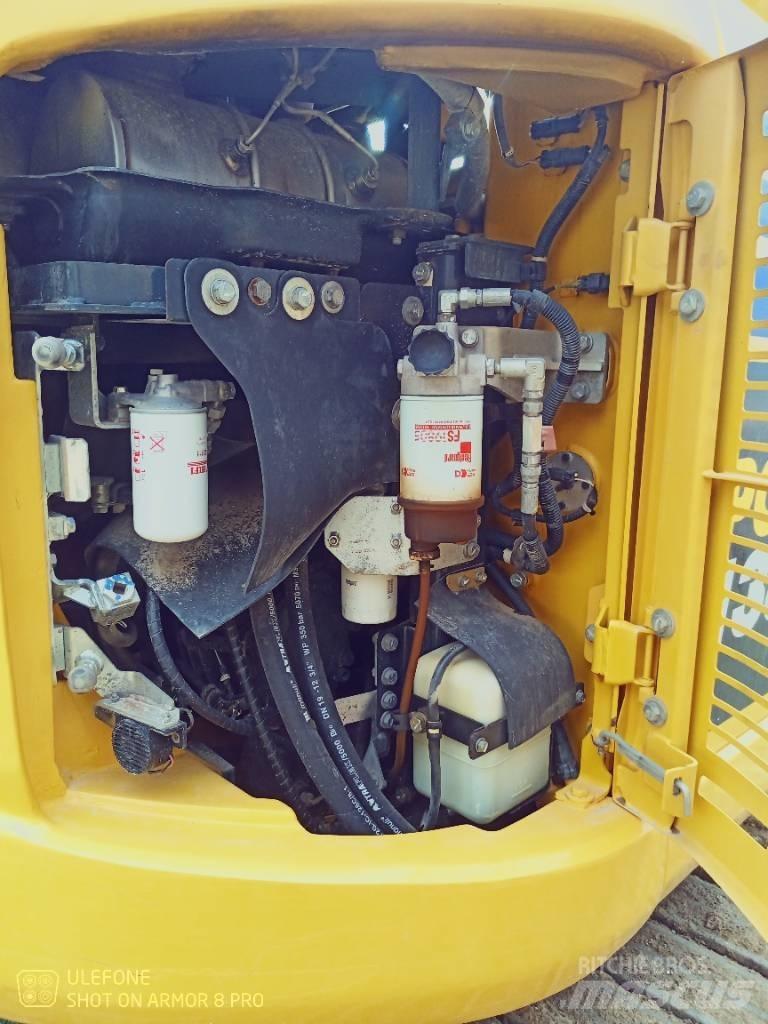 Komatsu PC 138 US-11 대형 굴삭기 29톤 이상