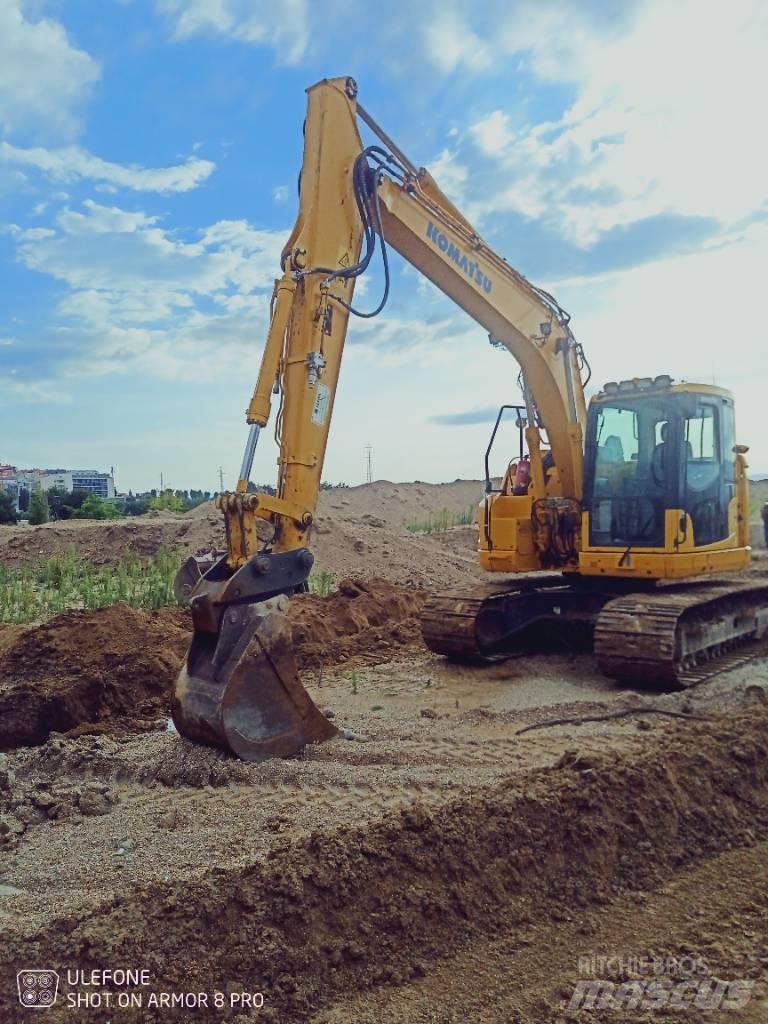 Komatsu PC 138 US-11 대형 굴삭기 29톤 이상
