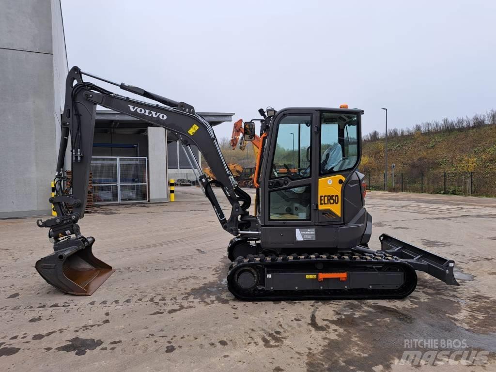 Volvo ECR50F 소형 굴삭기 7톤 미만