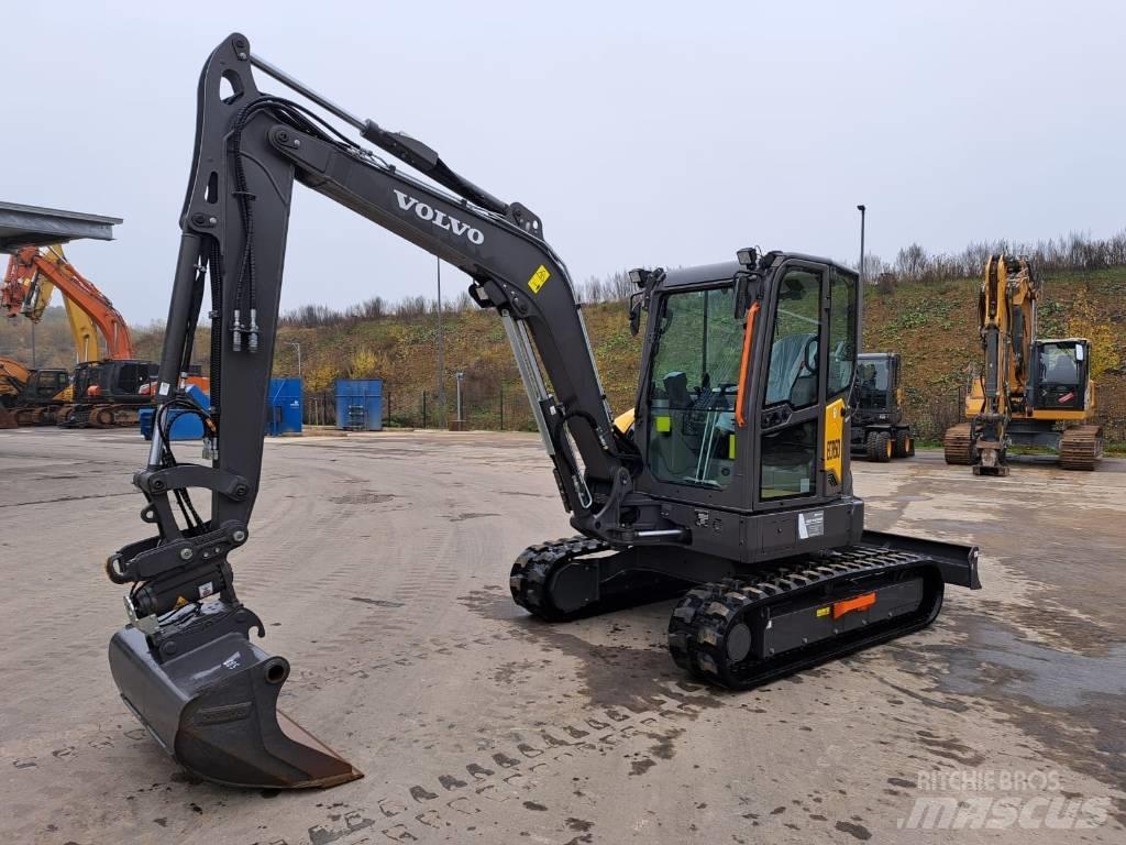 Volvo ECR50F 소형 굴삭기 7톤 미만
