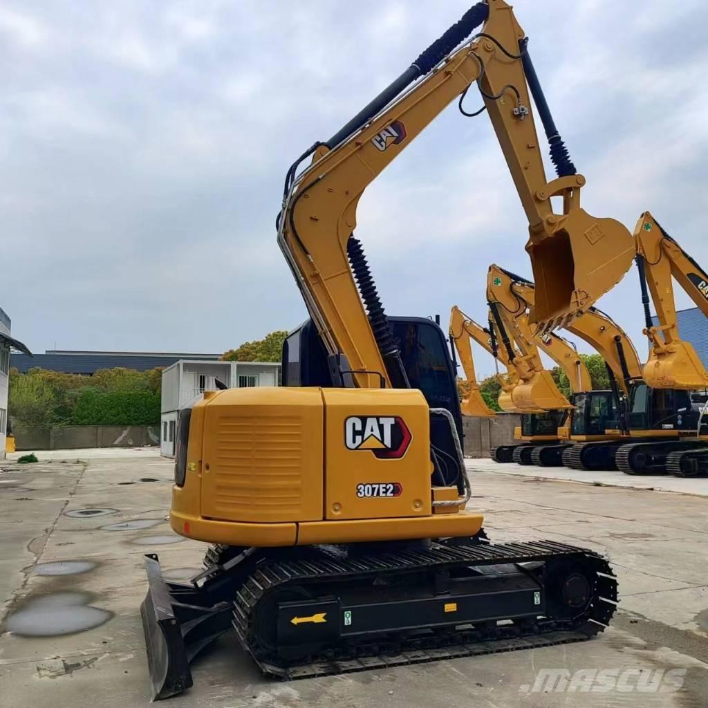 CAT 307E2 텔레스코픽 휠 로더