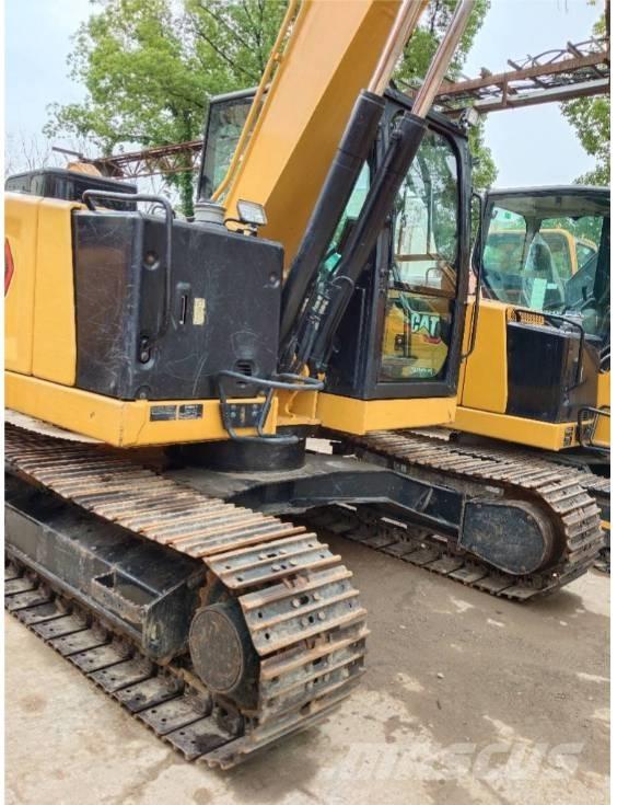 CAT 310 대형 굴삭기 29톤 이상