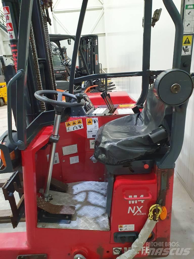 Moffett 20.3 트럭 장착 포크리프트