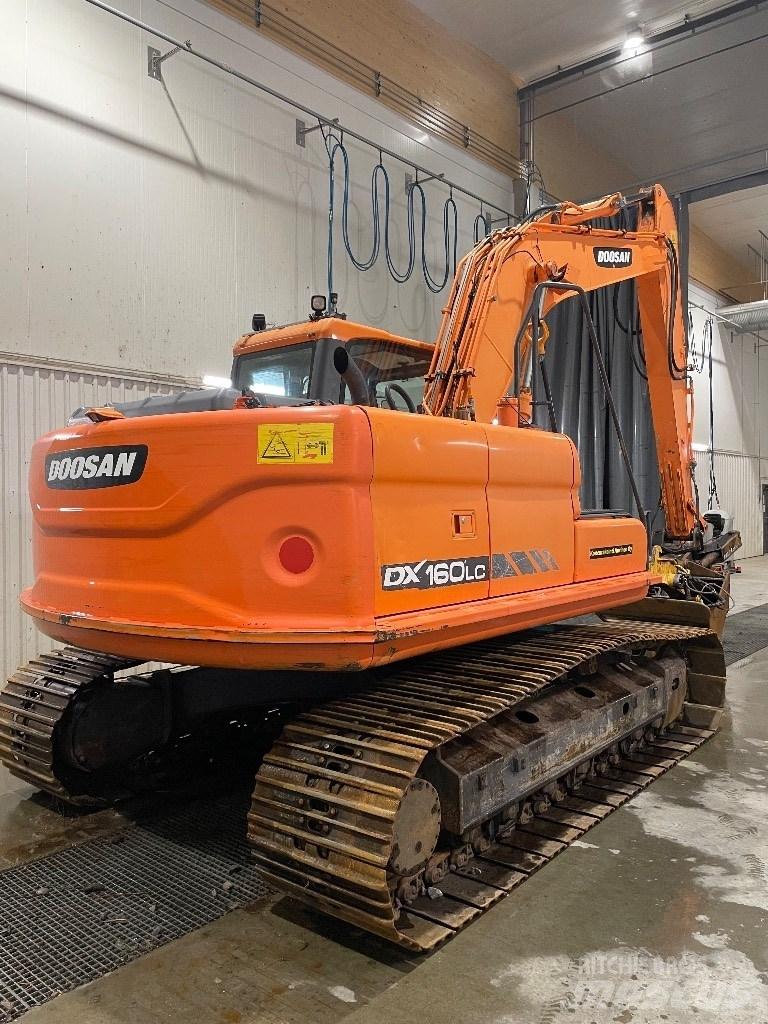 Doosan DX 160 대형 굴삭기 29톤 이상
